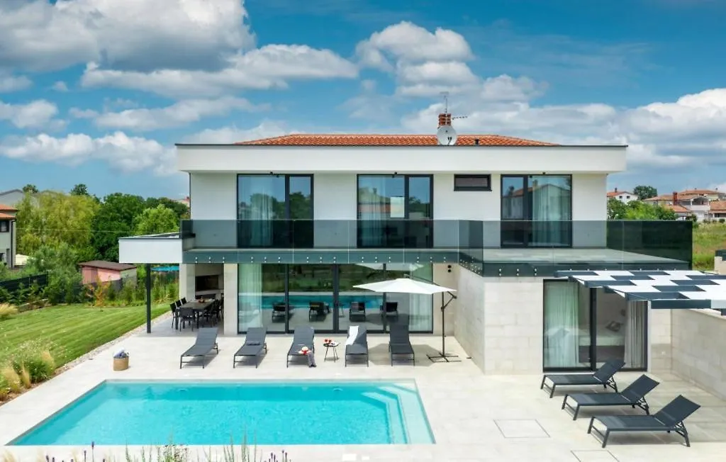 Beautiful Villa Celi With Pool In Fažana Chorvatsko